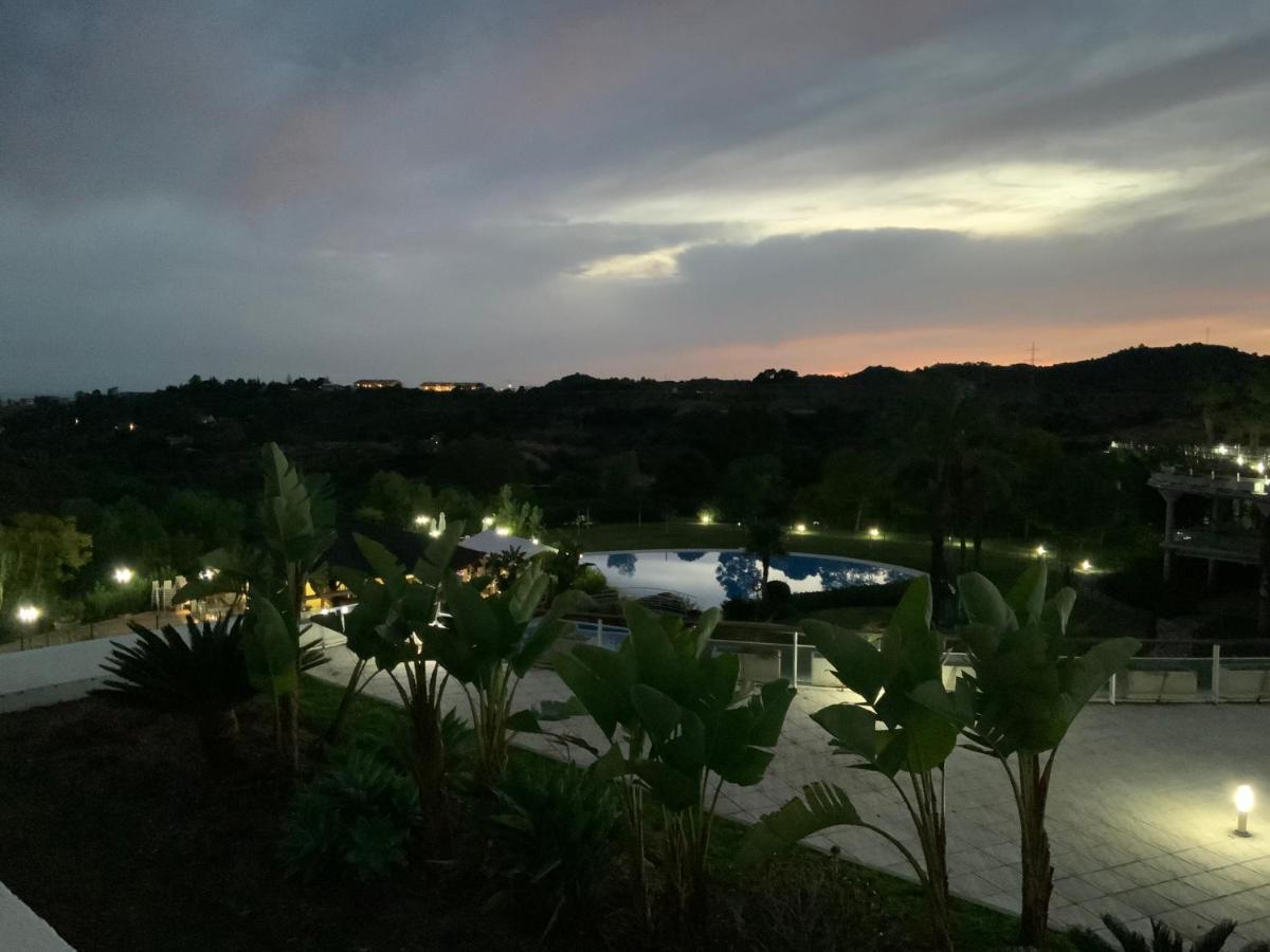Apartamento En Magnifico Resort - Parque Botanico Estepona Eksteriør bilde