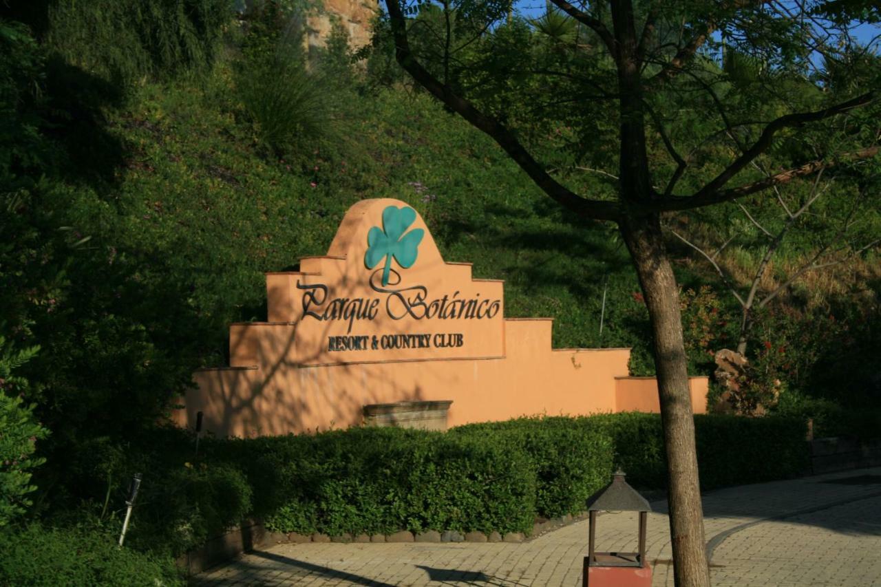 Apartamento En Magnifico Resort - Parque Botanico Estepona Eksteriør bilde